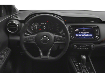 2022 Nissan Kicks SR