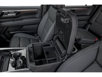 2025 Chevrolet Suburban 2WD LT