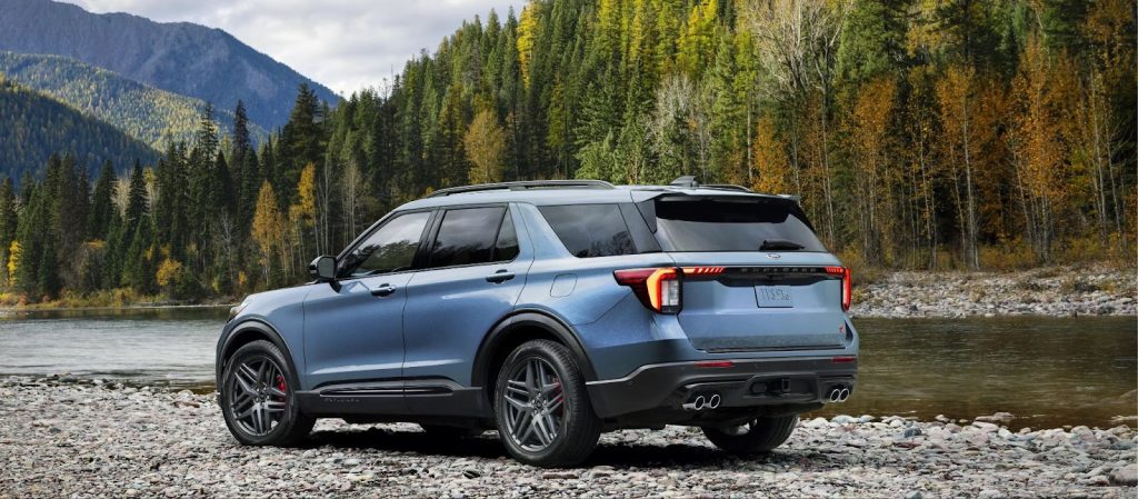 2025 Ford Explorer- River side