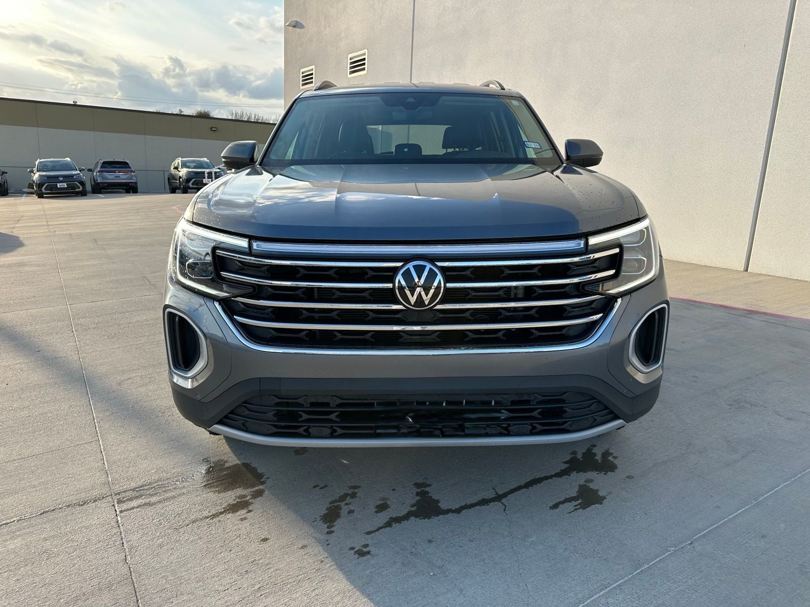 2024 Volkswagen Atlas 2.0T SE
