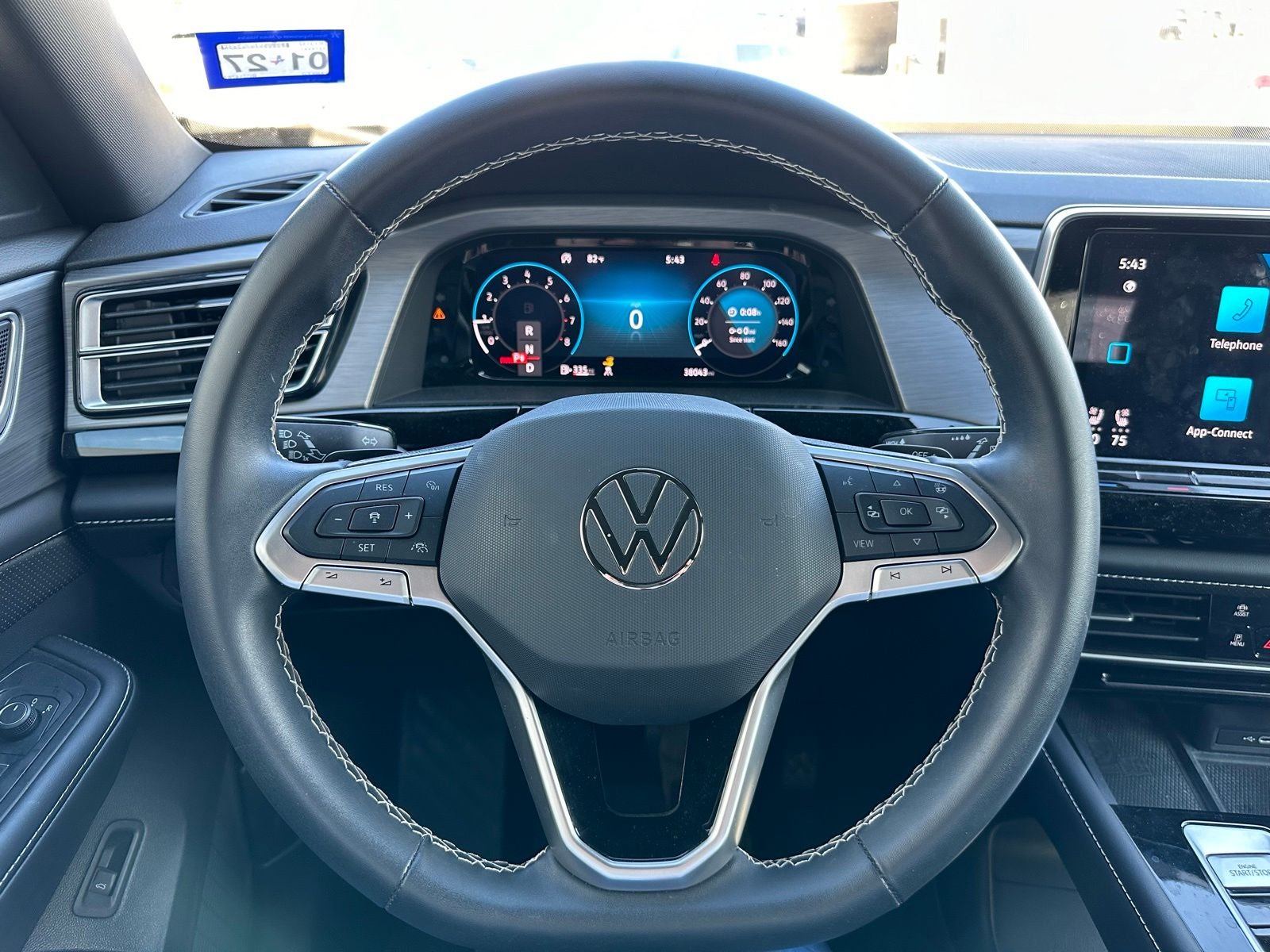 2024 Volkswagen Atlas Cross Sport 2.0T SE w/Technology
