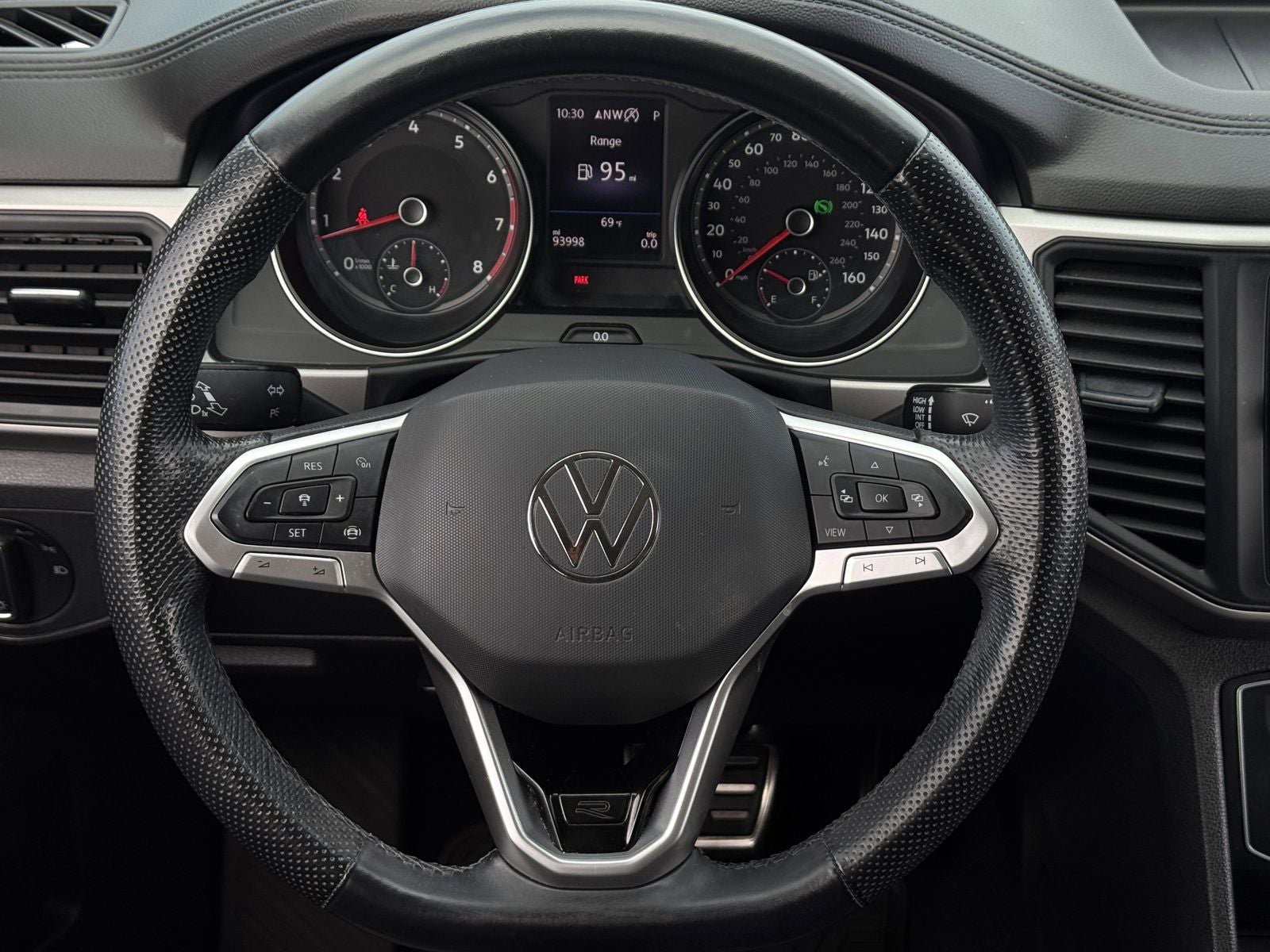 2021 Volkswagen Atlas 3.6L V6 SE w/Technology R-Line