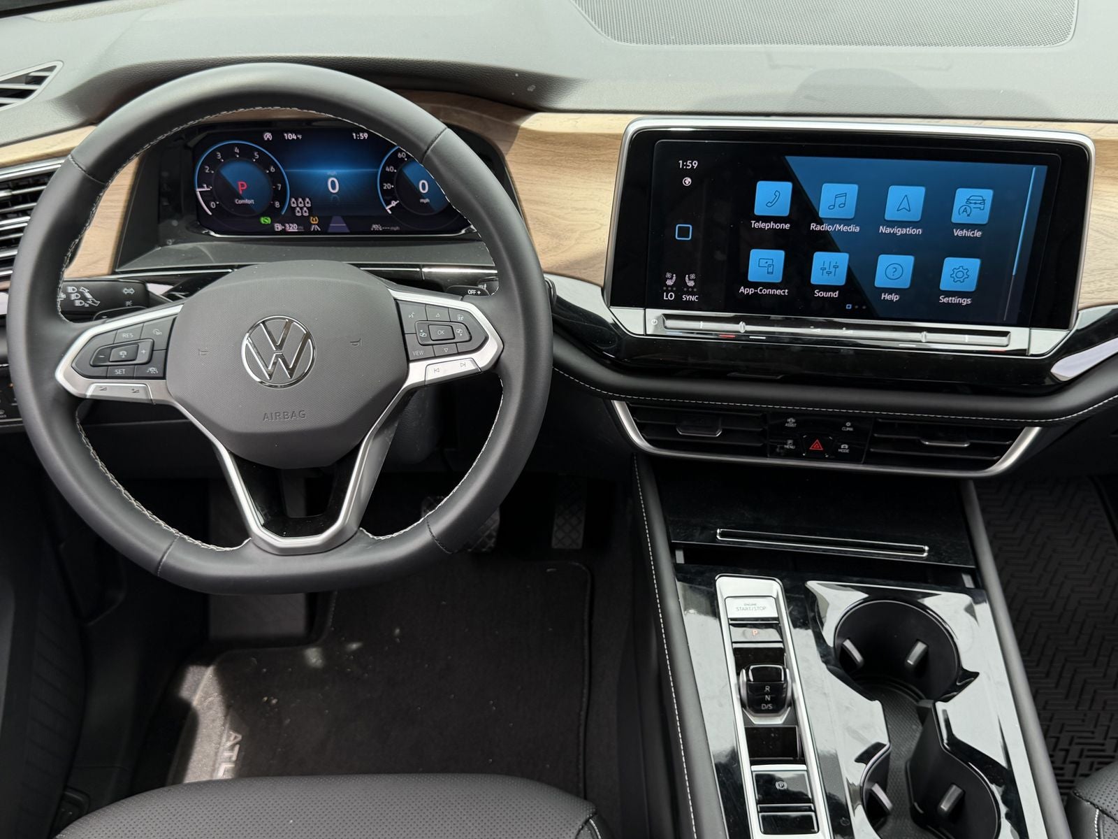 2024 Volkswagen Atlas 2.0T SE w/Technology
