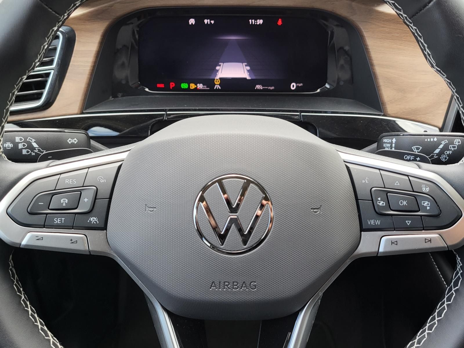 2024 Volkswagen Atlas 2.0T SE w/Technology