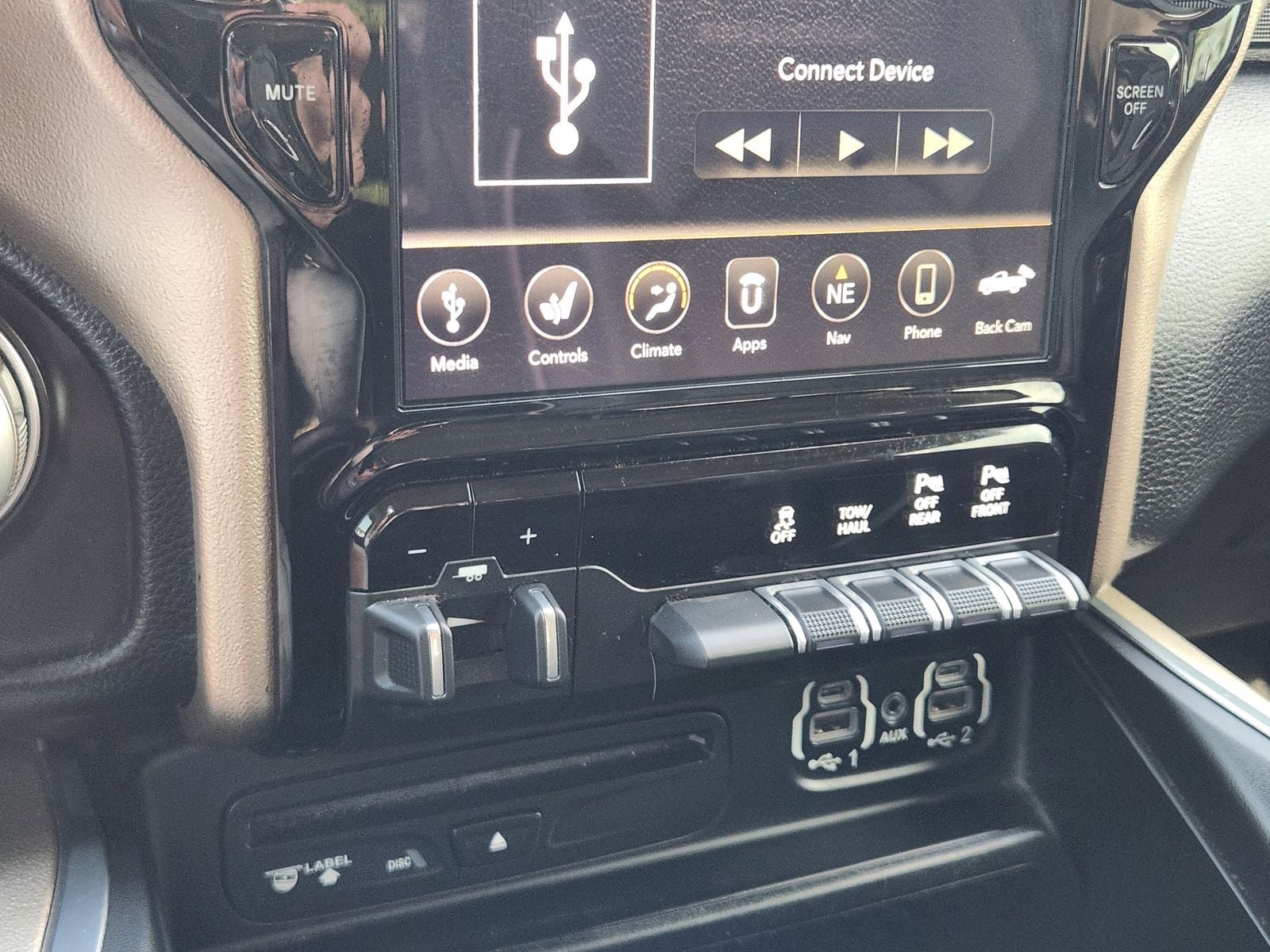 2019 RAM Ram 1500 Laramie Crew Cab 4x2 5'7' Box