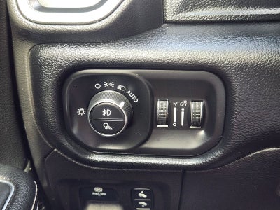 2019 RAM Ram 1500 Laramie Crew Cab 4x2 5'7' Box