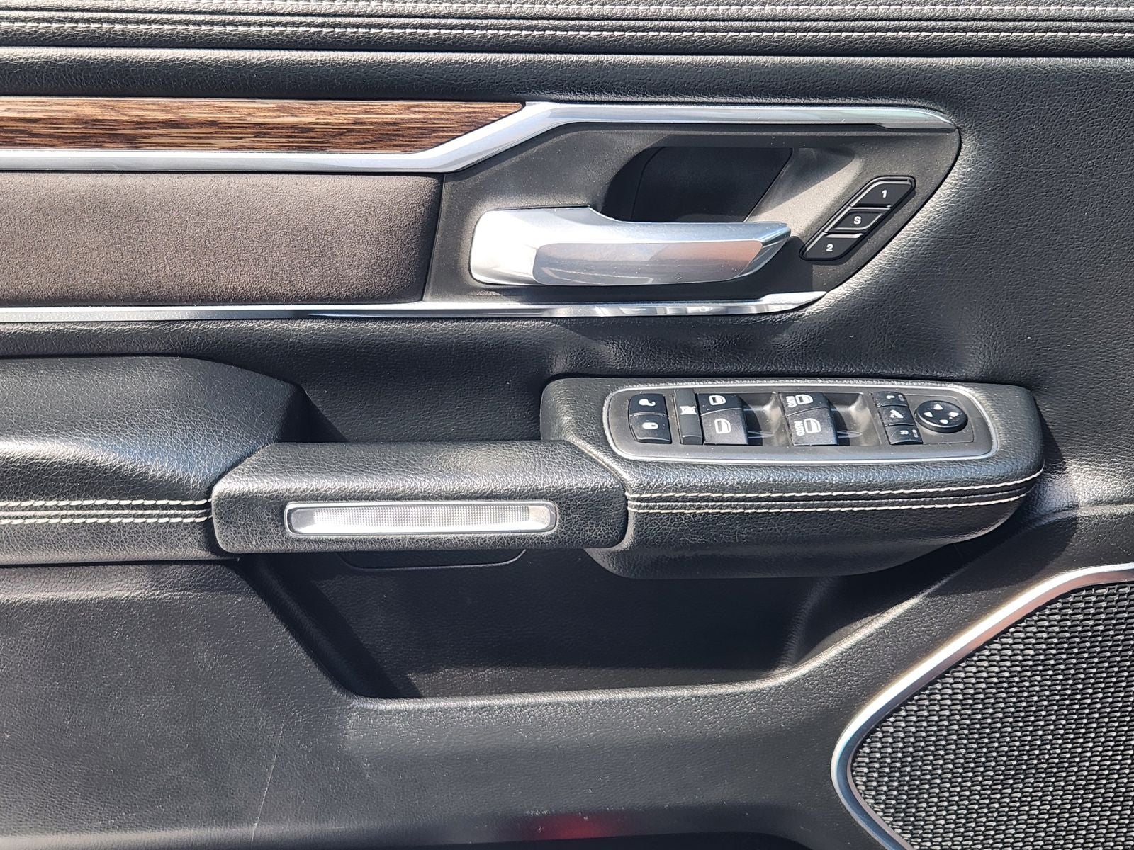 2019 RAM Ram 1500 Laramie Crew Cab 4x2 5'7' Box