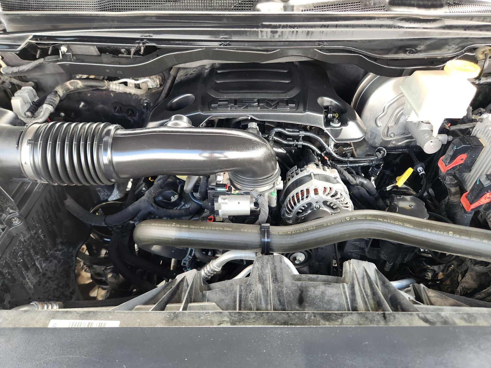2019 RAM Ram 1500 Laramie Crew Cab 4x2 5'7' Box