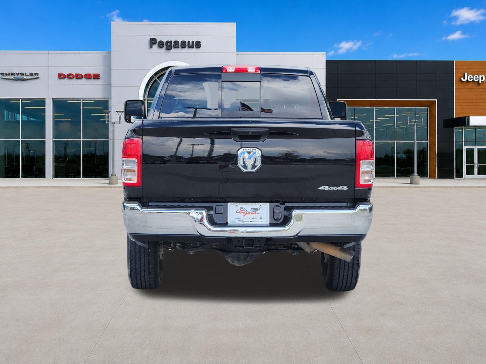 2024 RAM Ram 2500 Tradesman Crew Cab 4x4 6'4' Box
