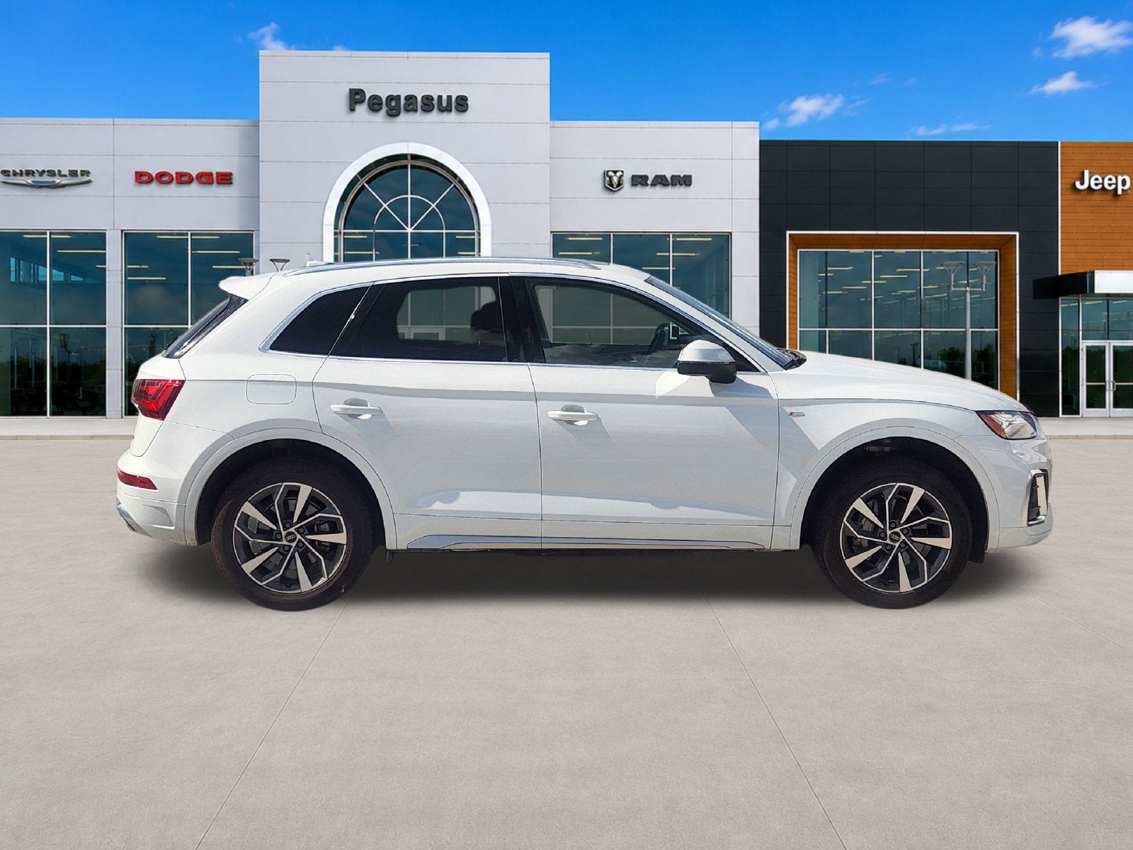 2024 Audi Q5 Premium Plus 45 TFSI S line quattro