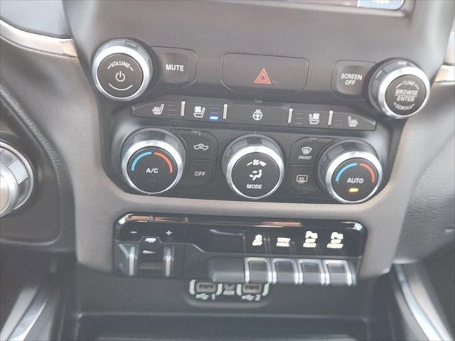 2022 RAM Ram 1500 Laramie Crew Cab 4x2 5'7' Box