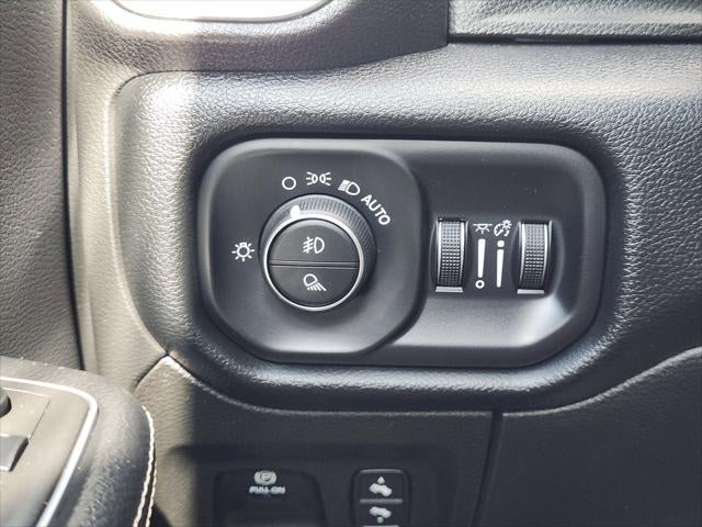 2022 RAM Ram 1500 Laramie Crew Cab 4x2 5'7' Box