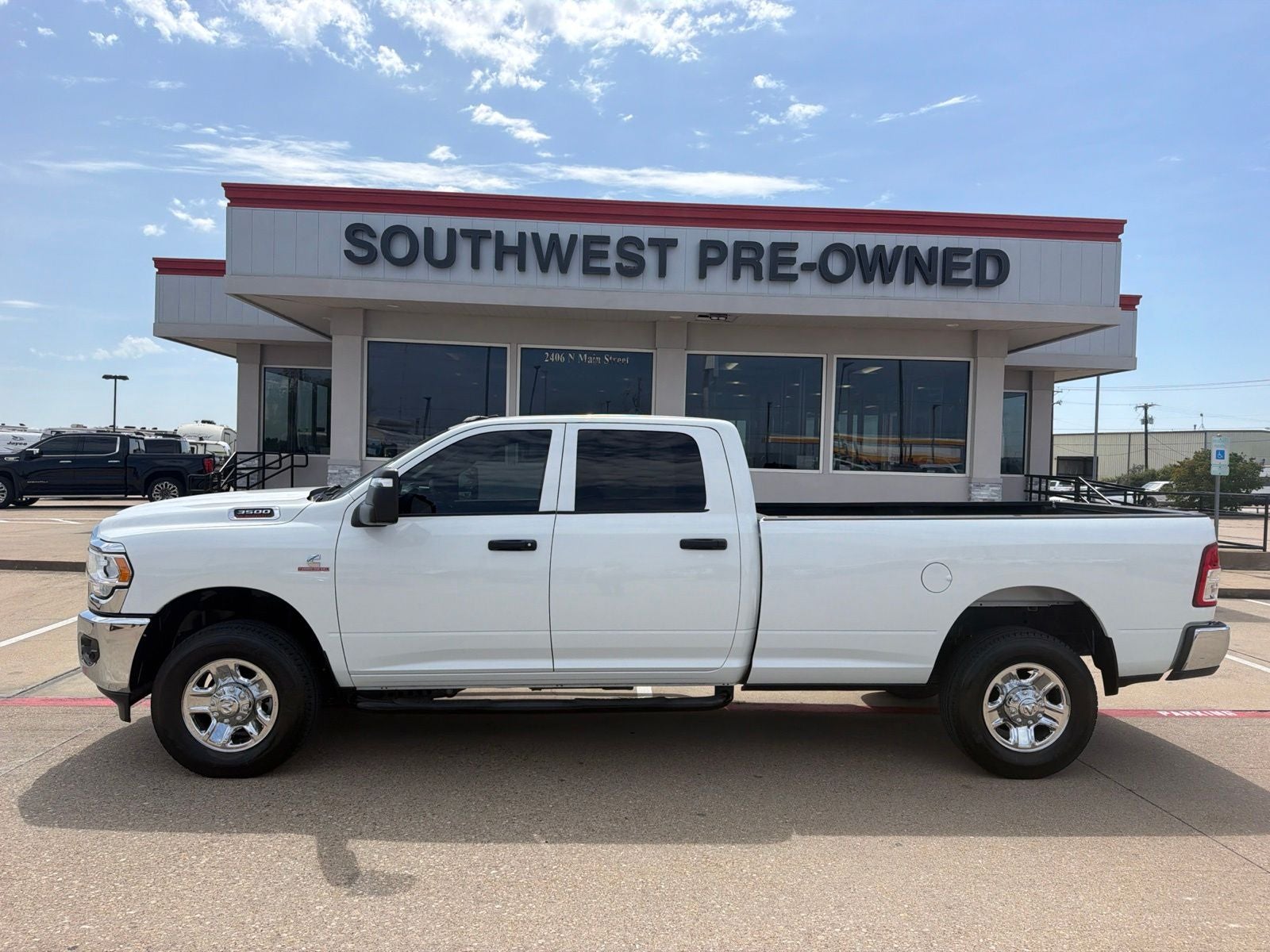 2023 RAM Ram 3500 Tradesman Crew Cab 4x4 8' Box