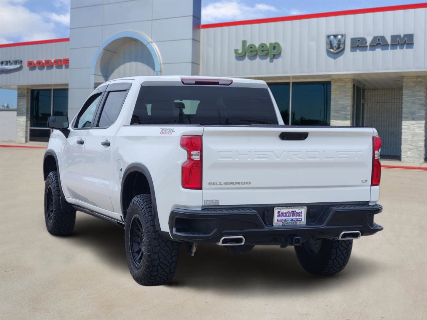 2024 Chevrolet Silverado 1500 4WD Crew Cab Short Bed LT Trail Boss