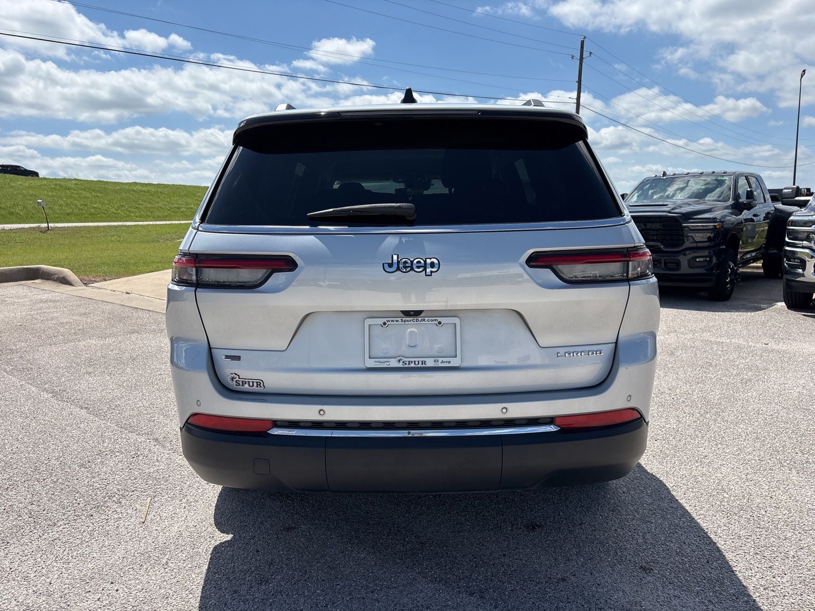 2021 Jeep Grand Cherokee L Laredo 4x2