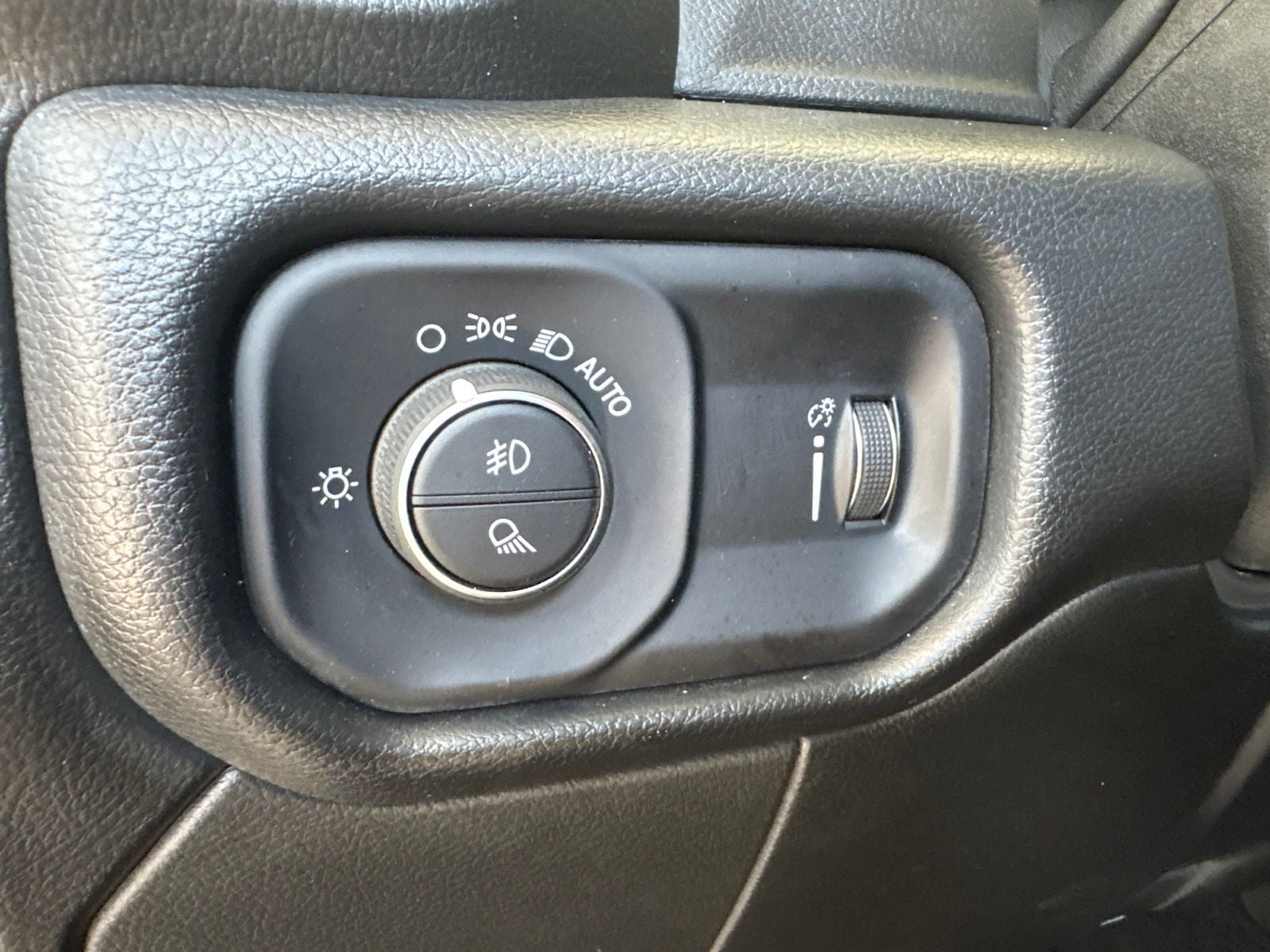 2025 RAM Ram 2500 Tradesman Crew Cab 4x4 6'4' Box