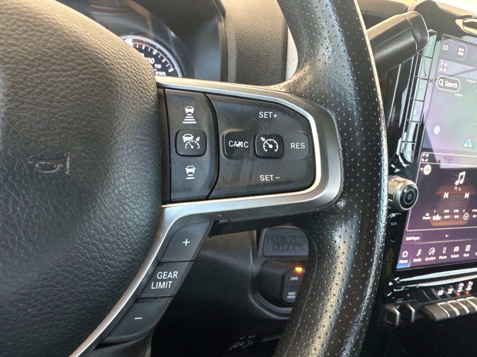 2025 RAM Ram 2500 Tradesman Crew Cab 4x4 6'4' Box