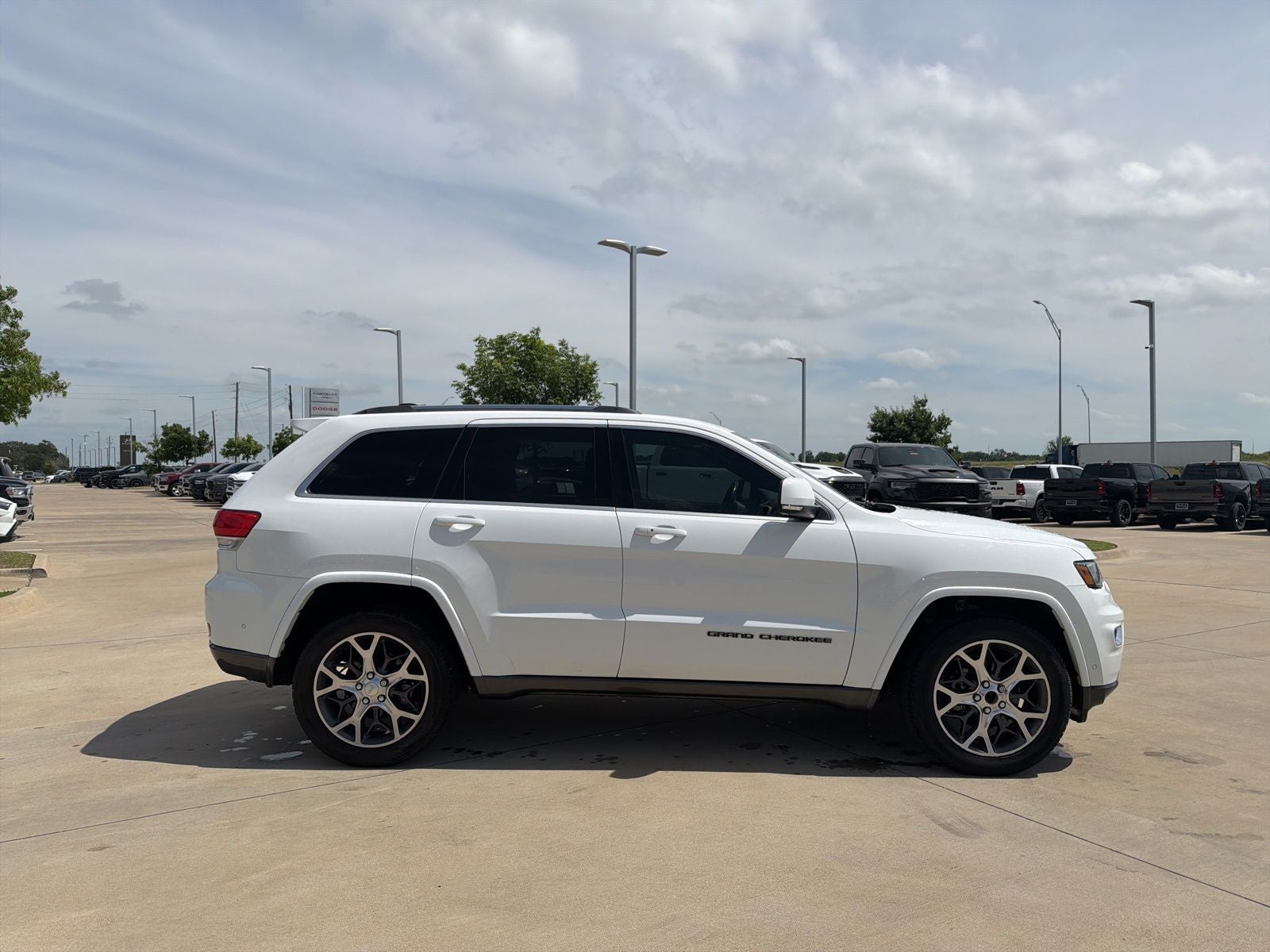 2018 Jeep Grand Cherokee Sterling Edition 4x2