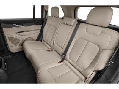 2023 Jeep Grand Cherokee Laredo X 4x4
