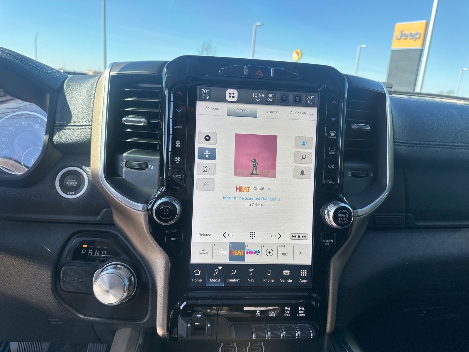 2022 RAM Ram 1500 Laramie Crew Cab 4x2 5'7' Box