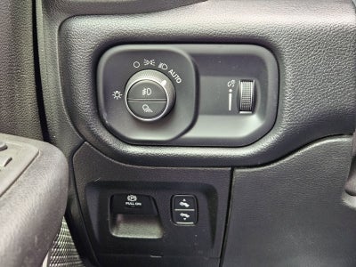 2022 RAM Ram 1500 Lone Star Crew Cab 4x4 5'7' Box