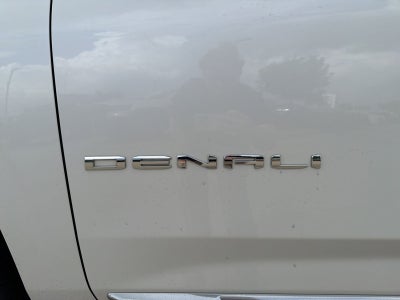 2021 GMC Yukon XL 2WD Denali