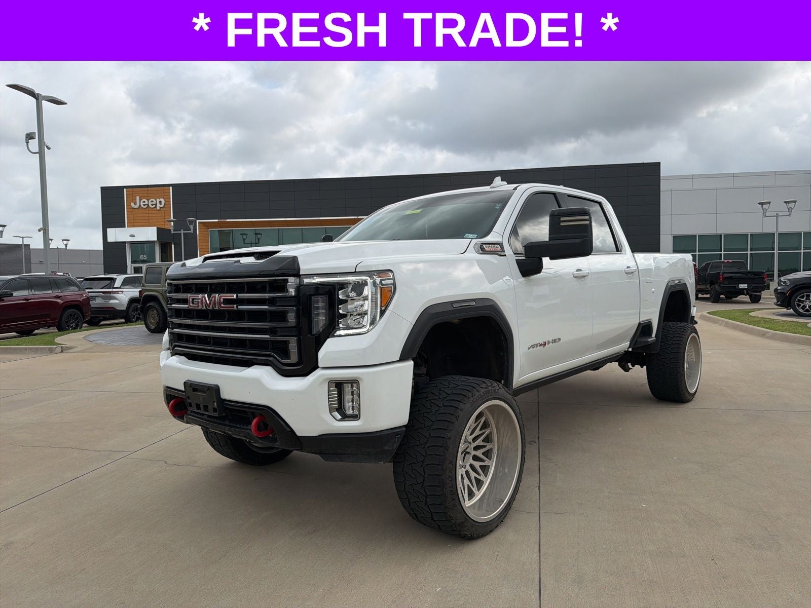 2023 GMC Sierra 2500HD 4WD Crew Cab Standard Bed AT4
