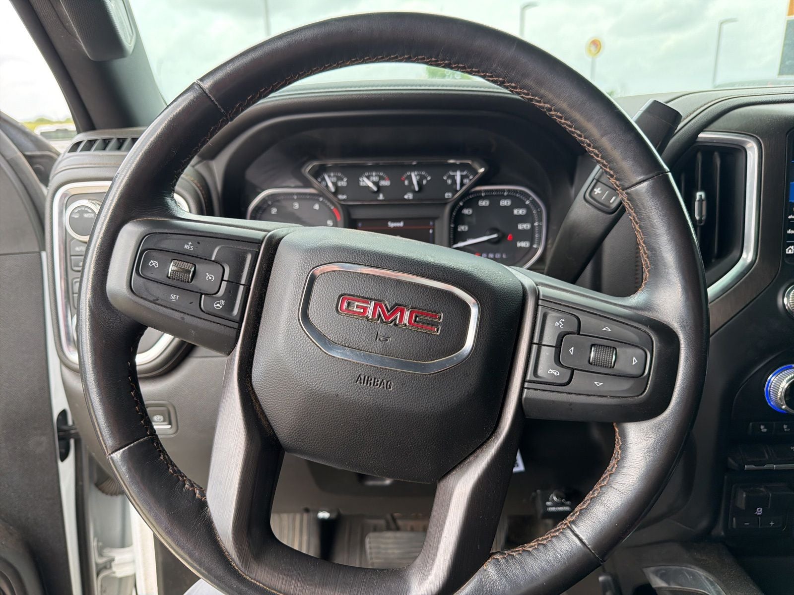 2023 GMC Sierra 2500HD 4WD Crew Cab Standard Bed AT4