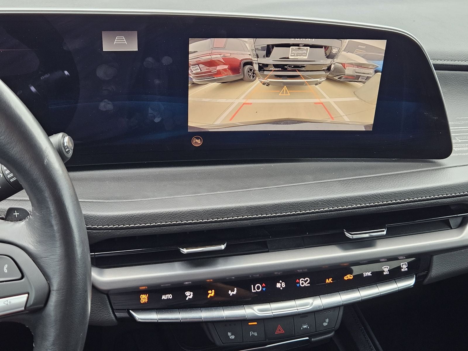 2024 Cadillac XT4 FWD Premium Luxury