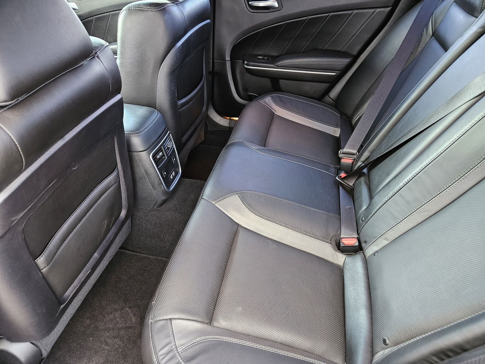 2022 Dodge Charger SXT RWD