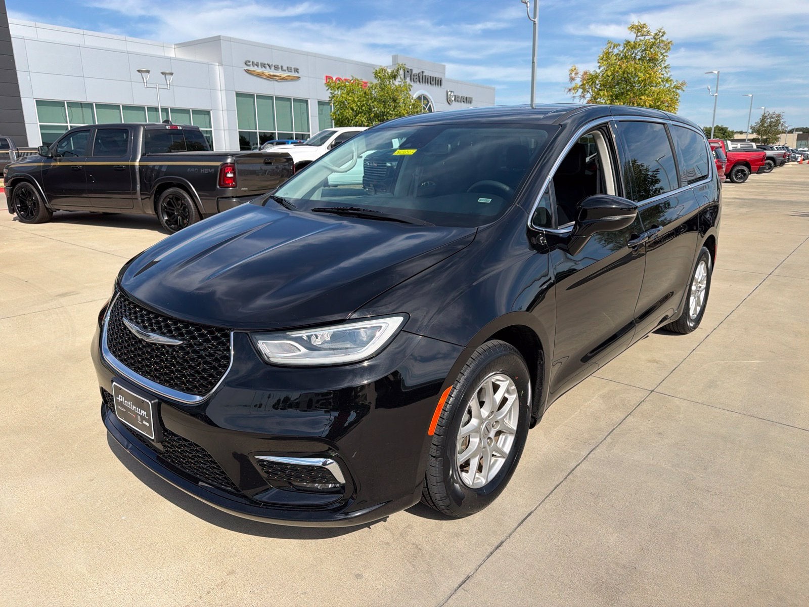 2024 Chrysler Pacifica Touring L