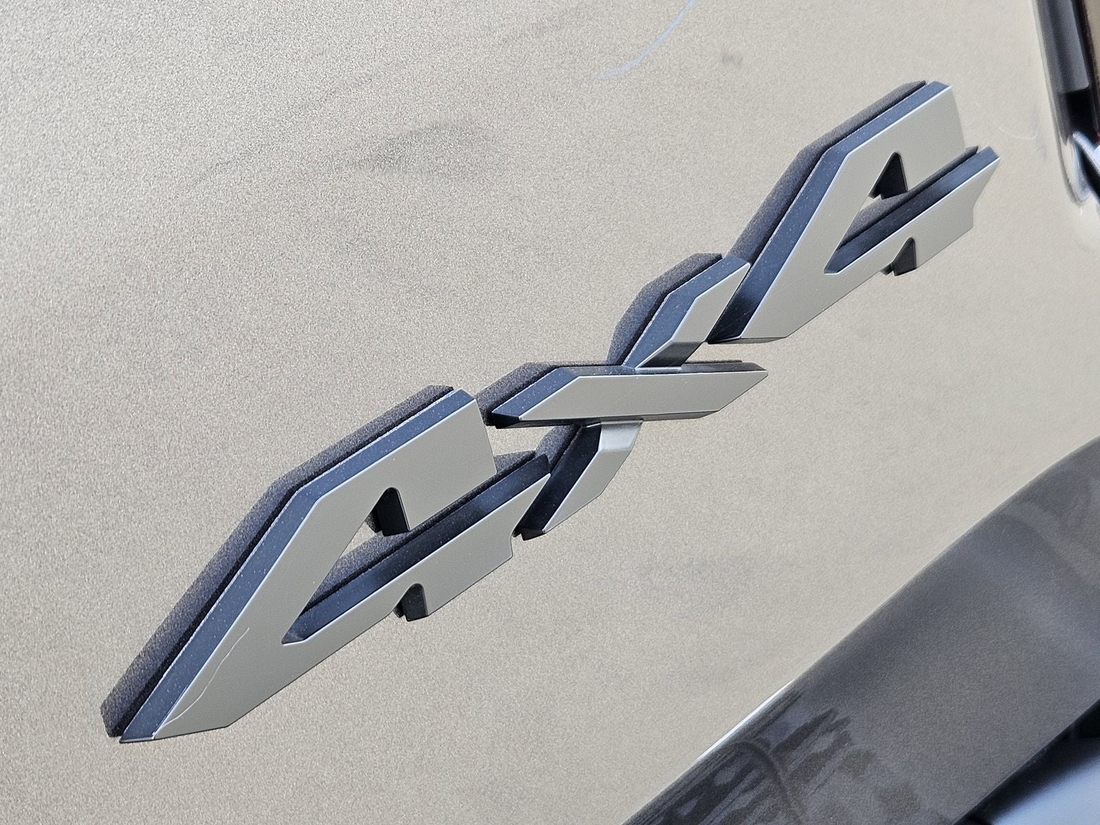 2026 RAM Ram 1500 Express Crew Cab 4x4 5'7' Box