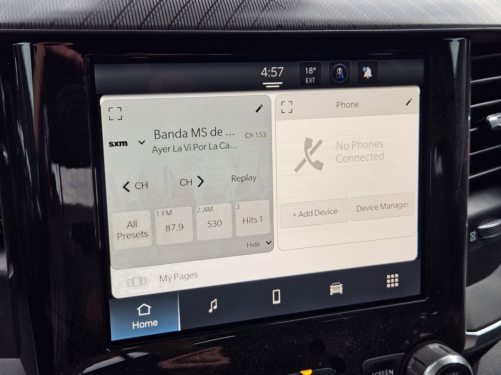 2026 RAM Ram 1500 Express Crew Cab 4x4 5'7' Box