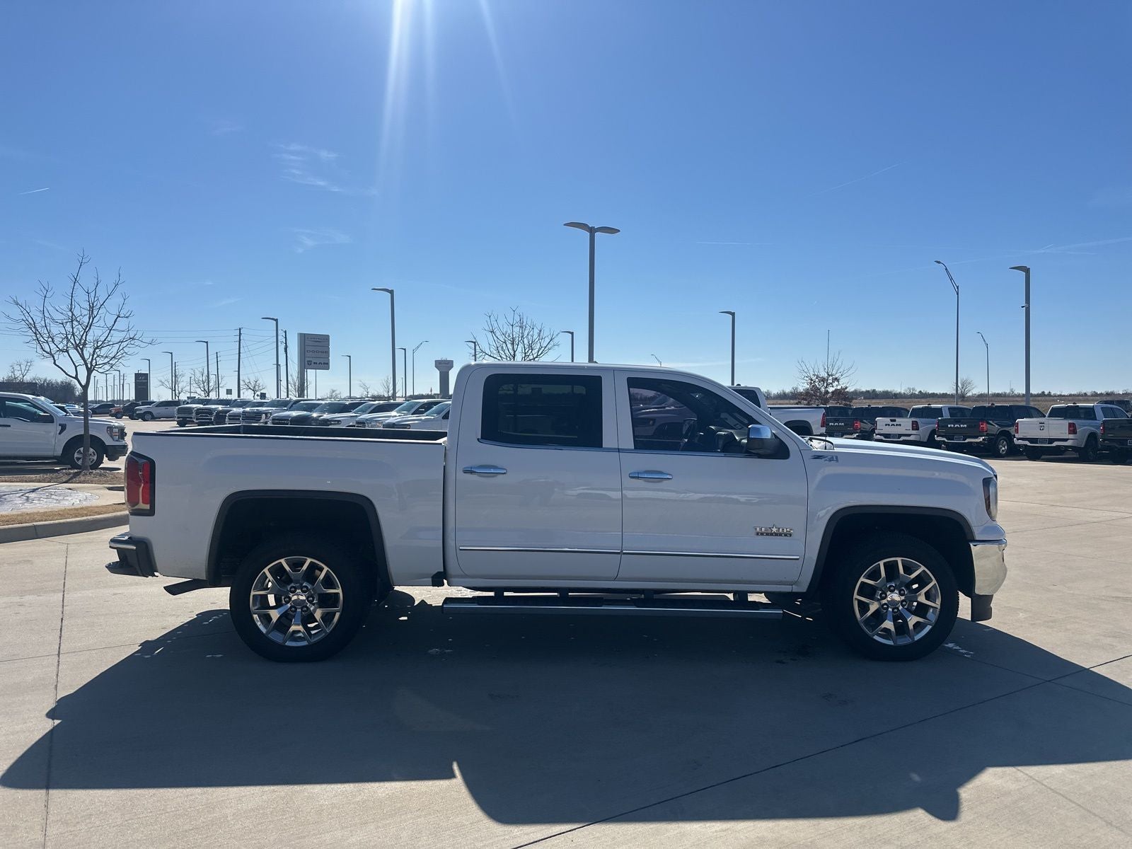 2017 GMC Sierra 1500 SLT