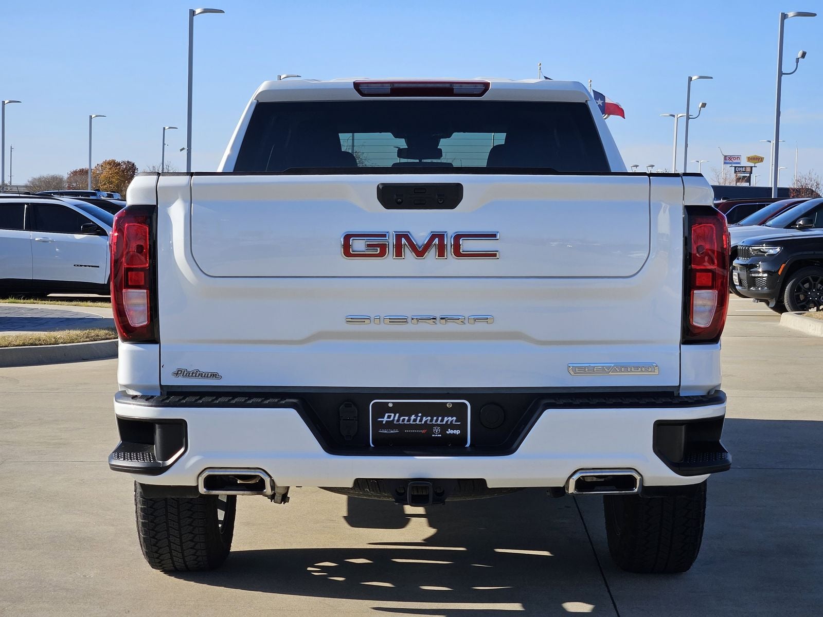 2024 GMC Sierra 1500 4WD Crew Cab Short Box Elevation with 3SB