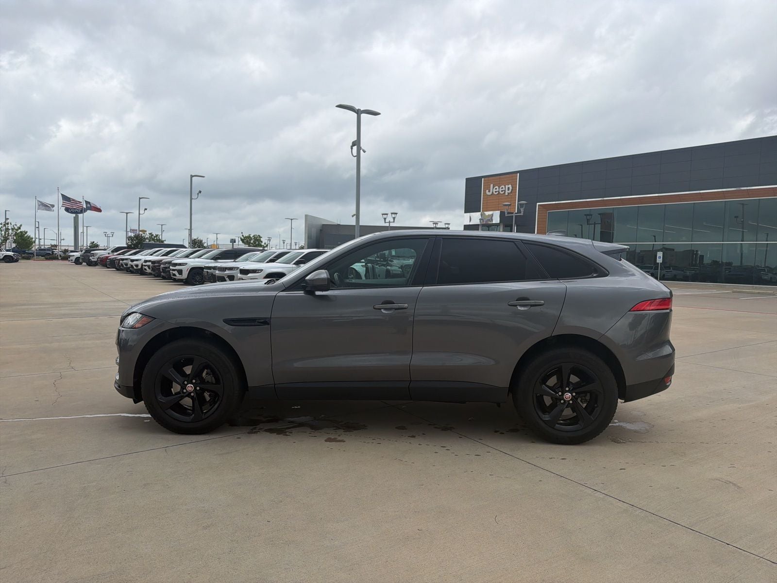 2019 Jaguar F-PACE 25t Premium
