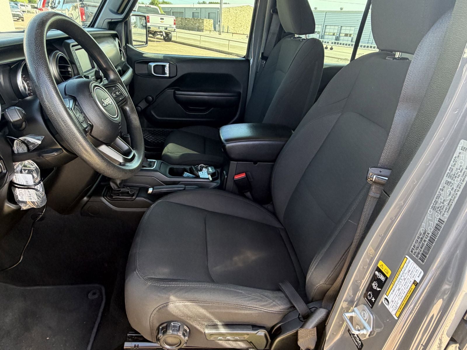 2021 Jeep Gladiator Sport