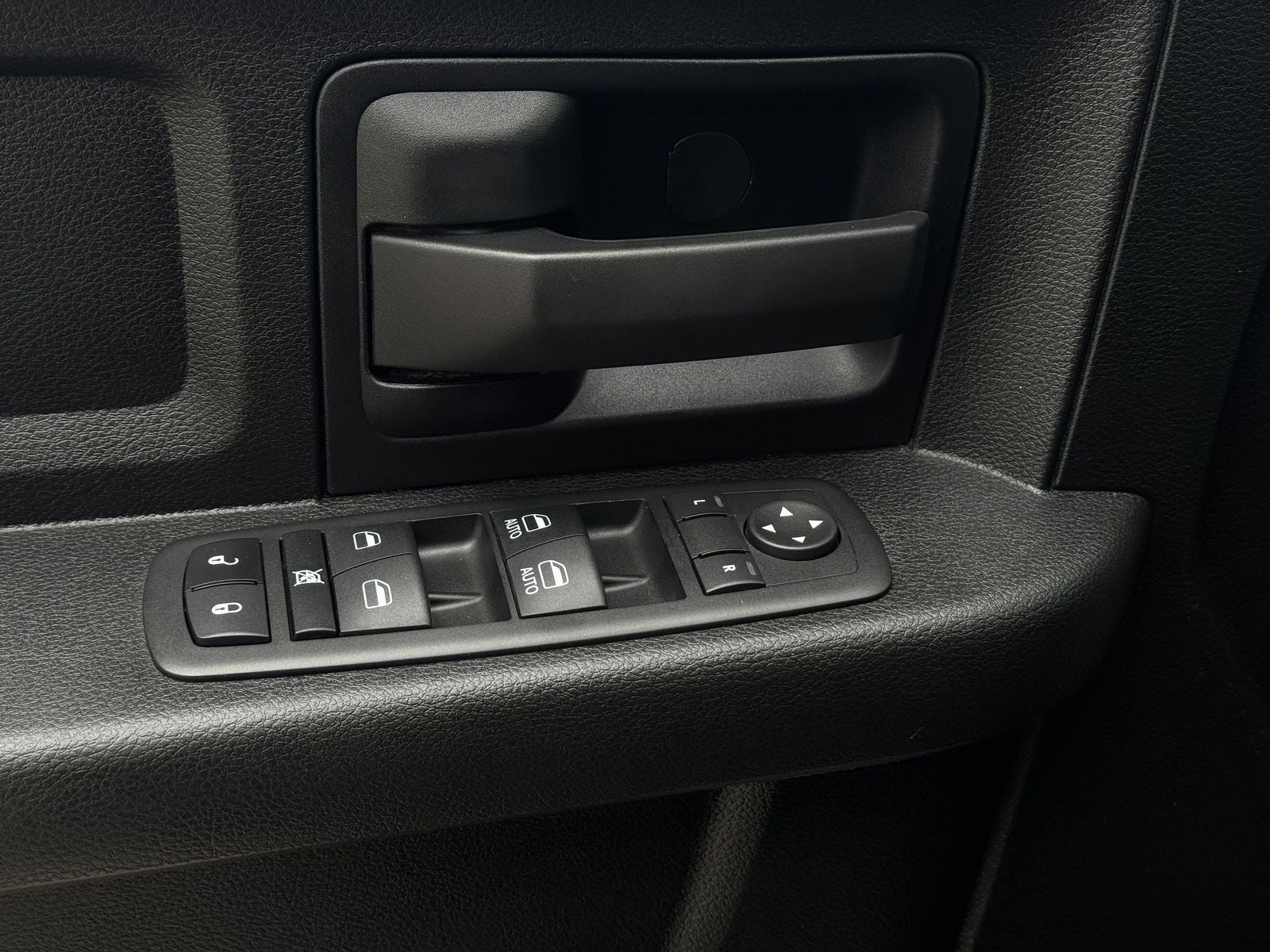2024 RAM 1500 Classic Tradesman