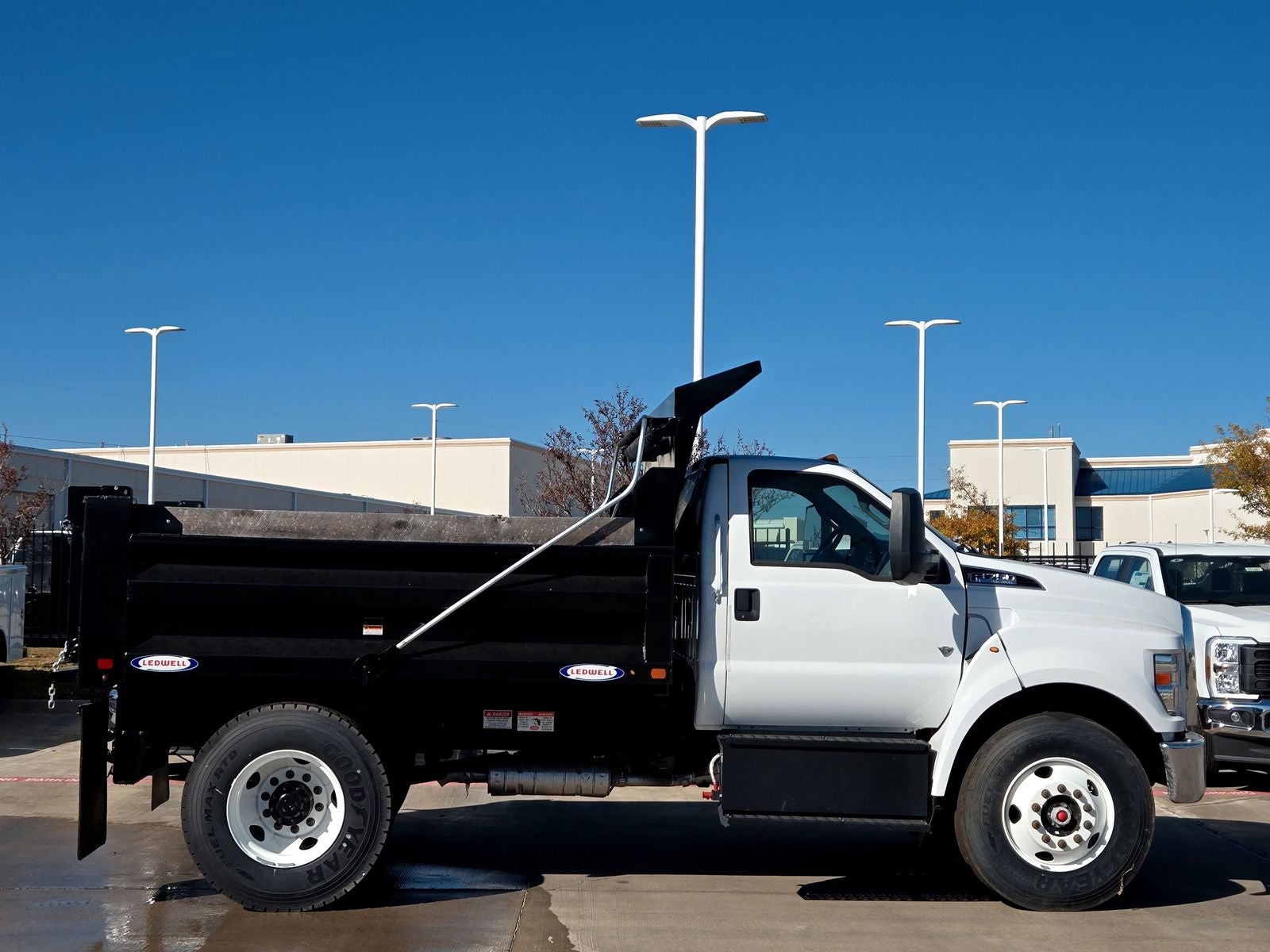 2024 Ford F-750SD Base Fleet