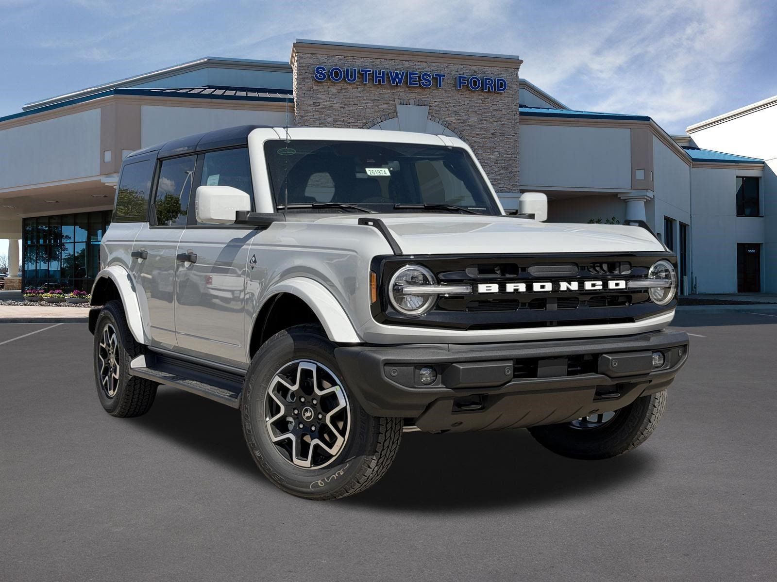 2026 Ford Bronco Outer Banks