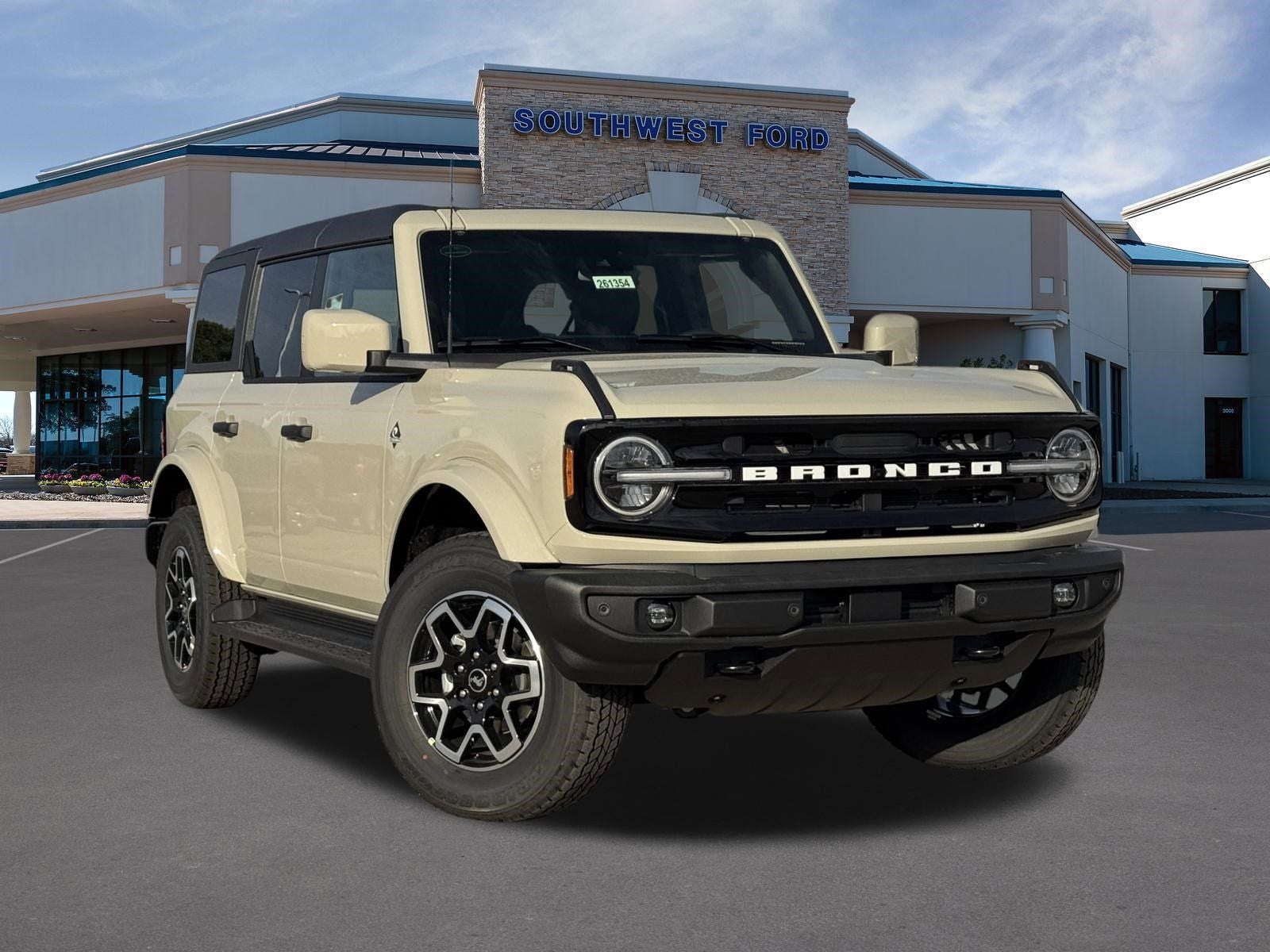 2026 Ford Bronco Outer Banks