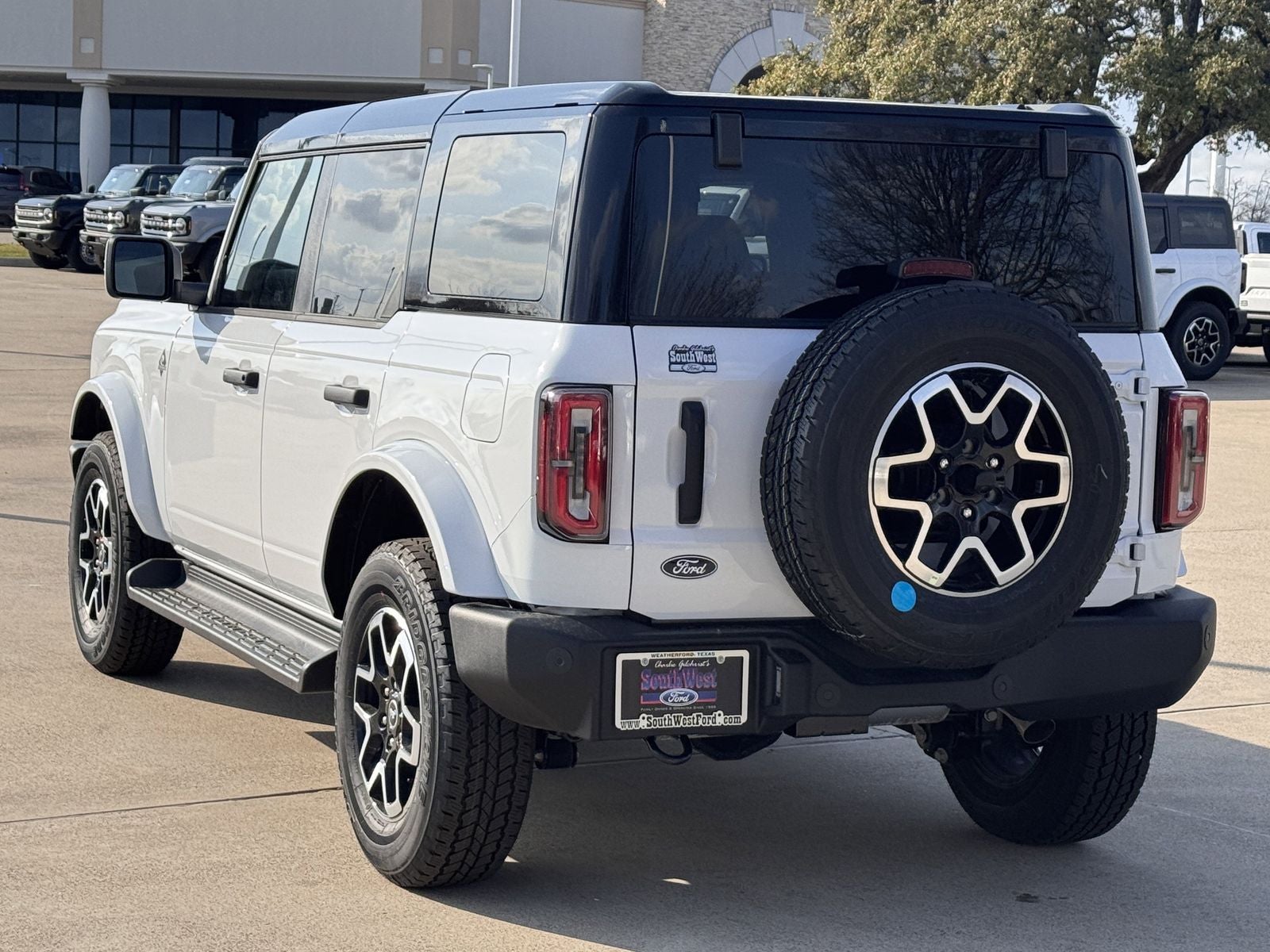 2026 Ford Bronco Outer Banks