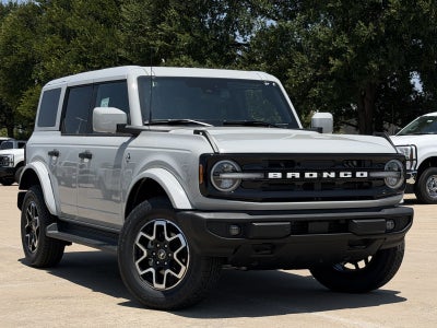 2026 Ford Bronco Outer Banks