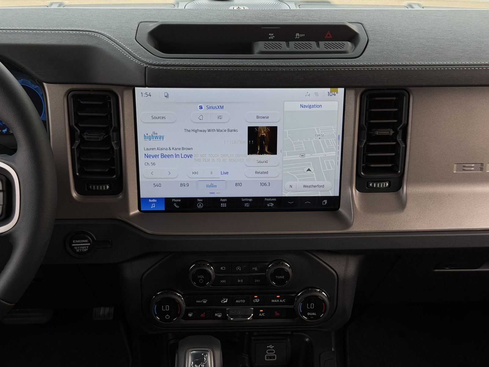 2026 Ford Bronco Outer Banks