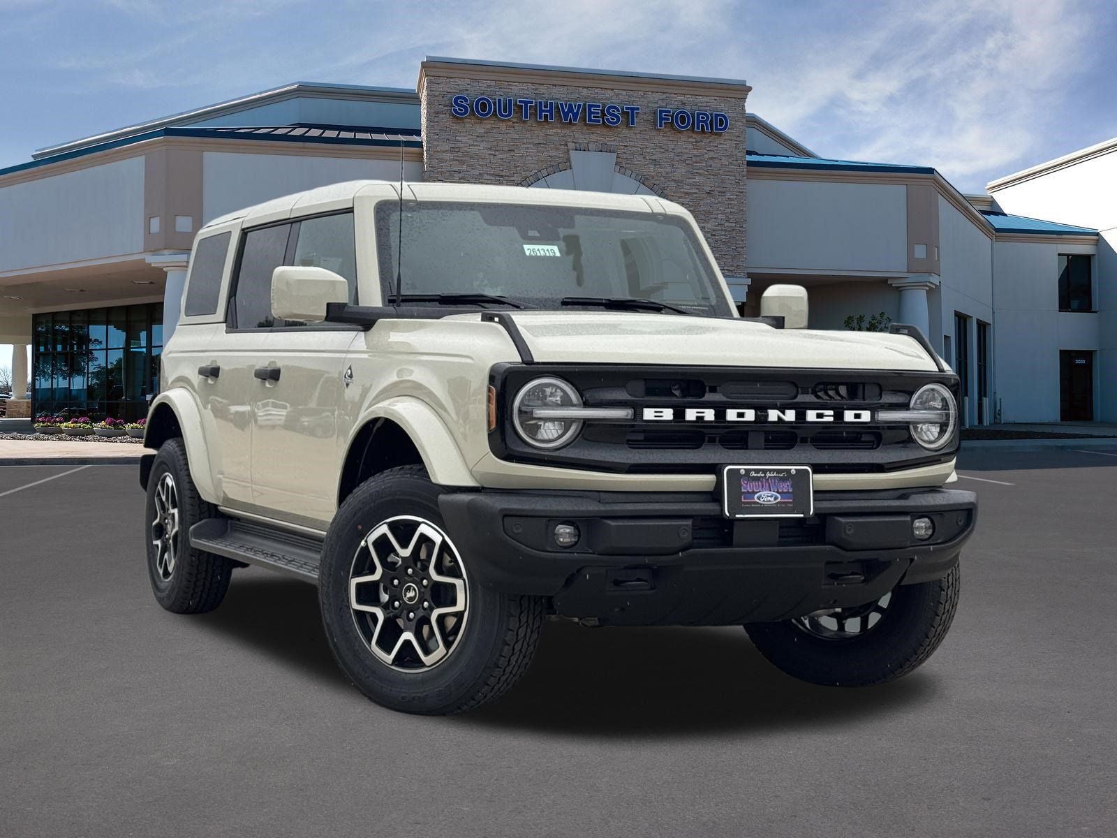 2026 Ford Bronco Outer Banks