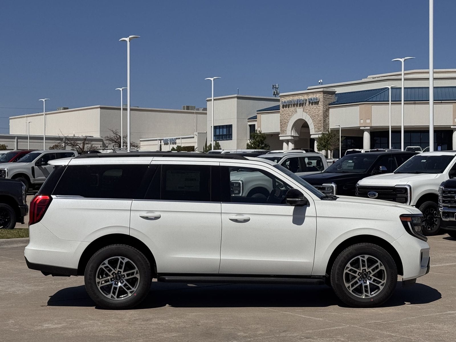 2026 Ford Expedition Active