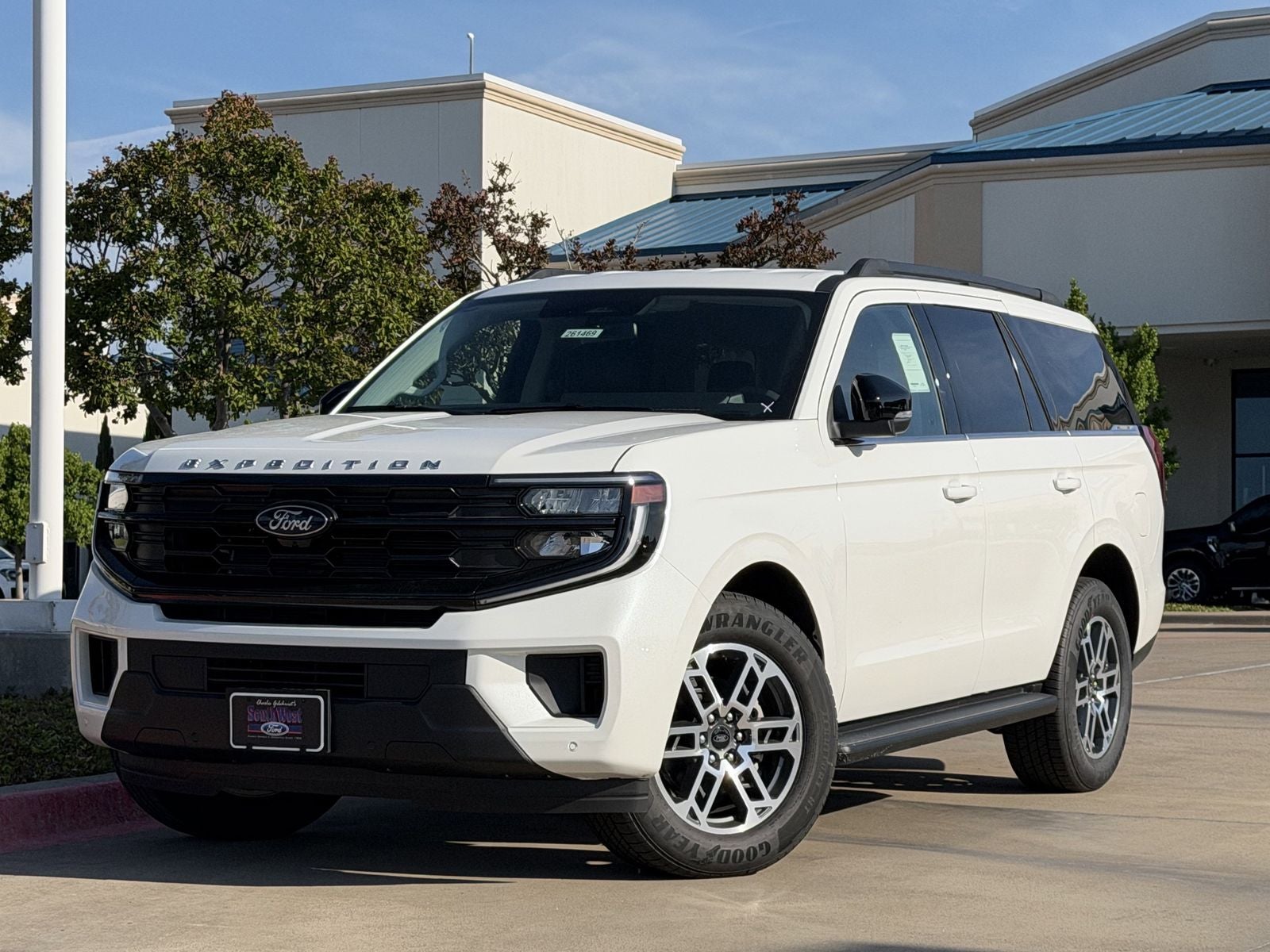 2026 Ford Expedition Active