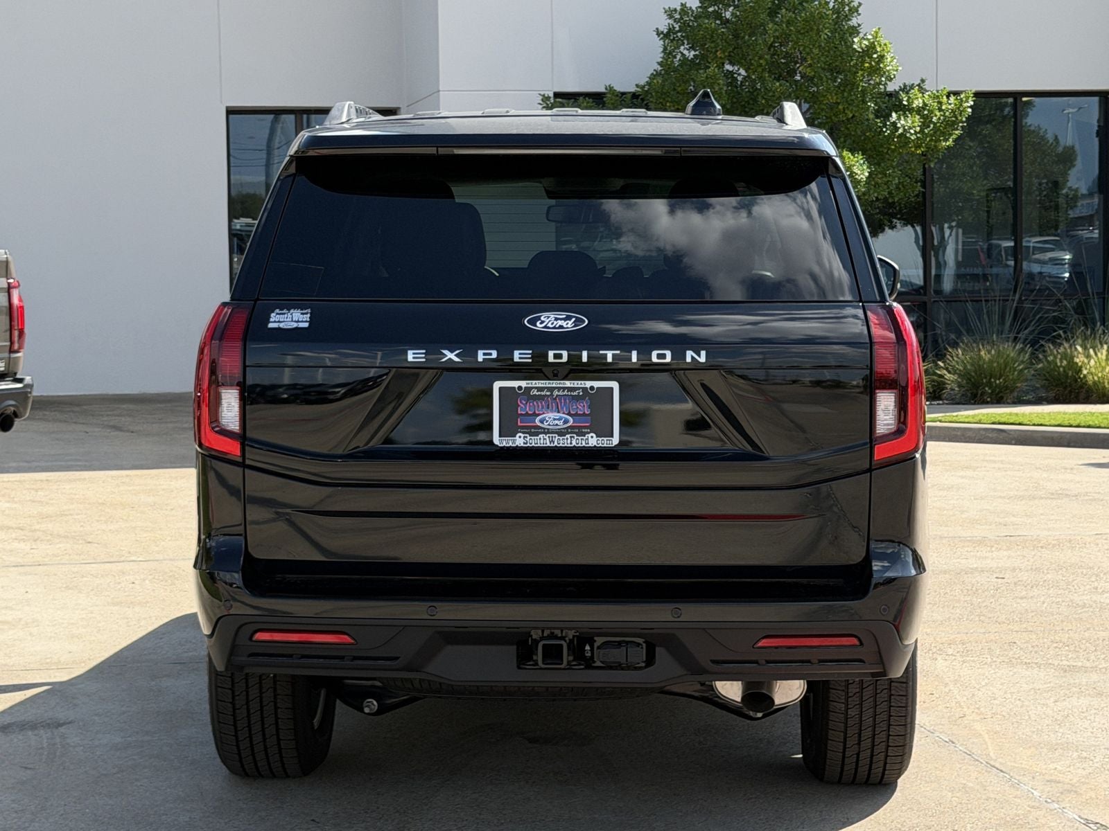 2027 Ford Expedition Active