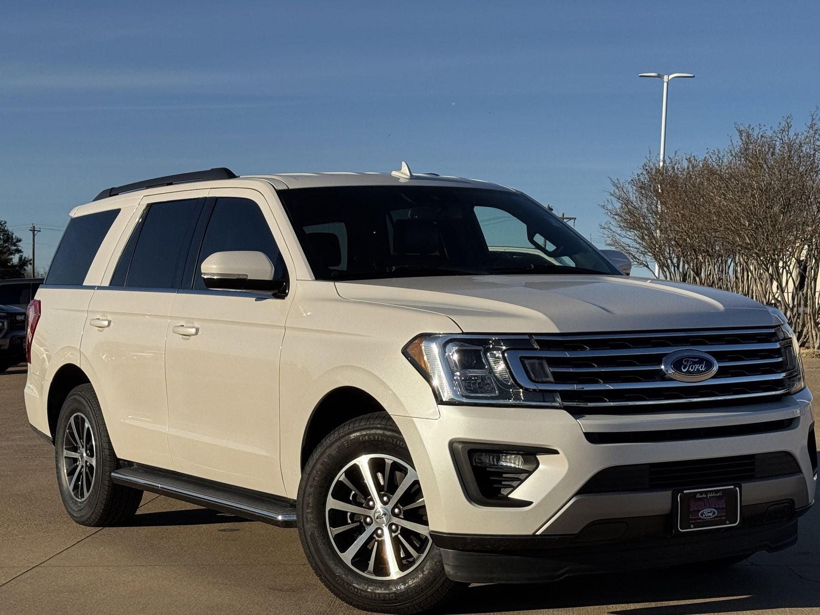 Used 2018 Ford Expedition XLT with VIN 1FMJU1HT1JEA70765 for sale in Hudson Oaks, TX