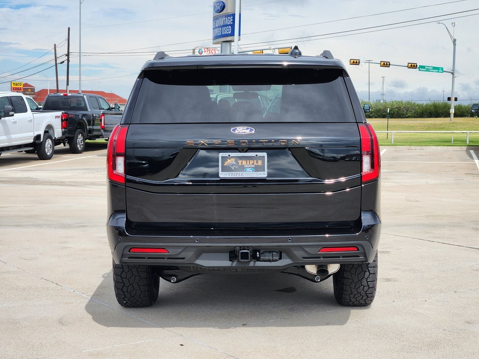2027 Ford Expedition Tremor
